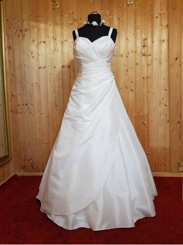 Brautkleid BK15- mieten in Bea's Hochzeits-Boutique